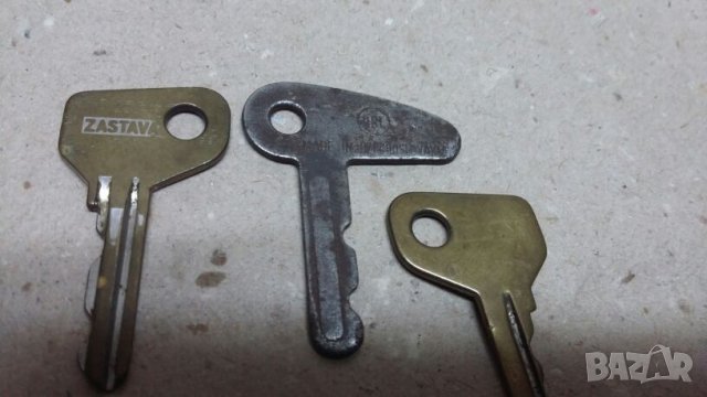 Ключове от стари мотоциклети, автомобили и др., снимка 8 - Други - 10251791