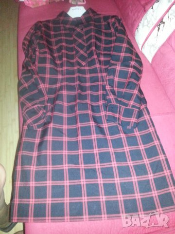 Рокля с дълъг ръкав и платка