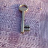 Старинен бронзов ключ, снимка 2 - Антикварни и старинни предмети - 19494997