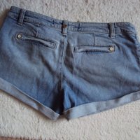 Дамски маркови къси панталони , снимка 2 - Къси панталони и бермуди - 19268035