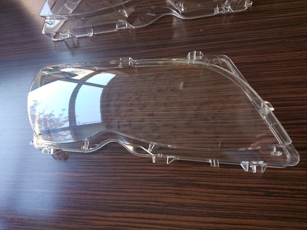 стъкла фар БМВ Е46 Фейслифт 01- преден капак фарове BMW в Части в гр.  Пазарджик - ID16231298 — Bazar.bg