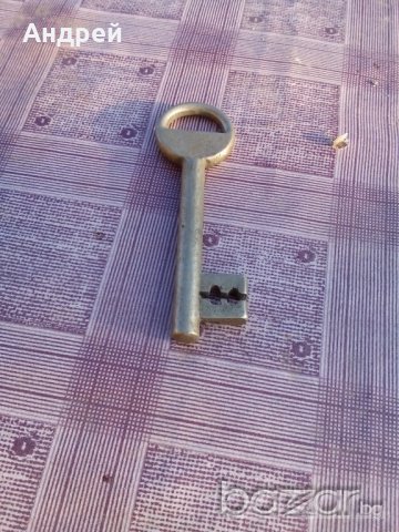 Старинен бронзов ключ, снимка 2 - Антикварни и старинни предмети - 19494997