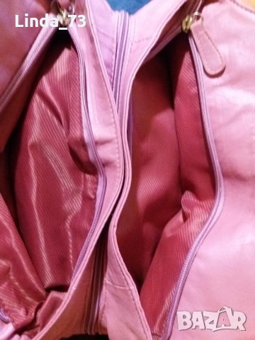 Дам.чанта-/изк.кожа/-"Mick Gwend"-Paris-перлено-розова. Закупена от Италия., снимка 6 - Чанти - 22422505