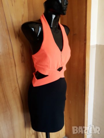 Оранжево-черна къса рокля по тялото с голи участъци М, снимка 2 - Рокли - 23508782
