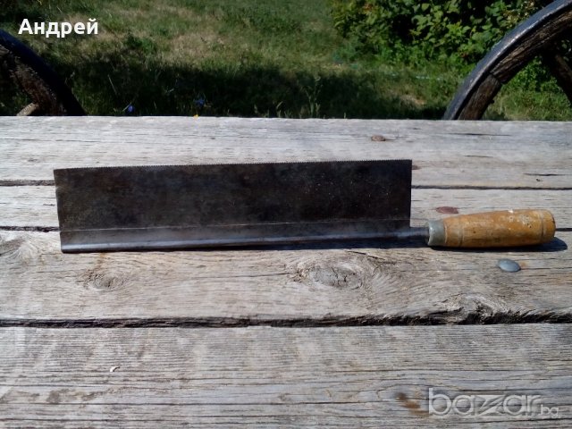 Стара ножовка, снимка 6 - Антикварни и старинни предмети - 16717674