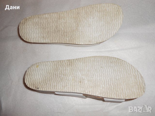Дамски чехли  бели  с катарами Oysho, снимка 10 - Сандали - 22988401
