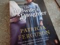 английска прочетна книга " The Midwife's Daughter " , снимка 1 - Художествена литература - 23377212