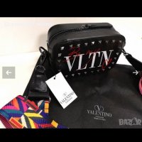 Дамска чанта Valentino, снимка 1 - Чанти - 24663356