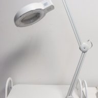 Лампа лупа 3 диоптъра, една година гаранция, осигурен сервиз