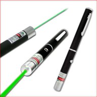 Зелен мощен лазер /laser Pointer Pen/, снимка 1 - Други игри и конзоли - 6999706