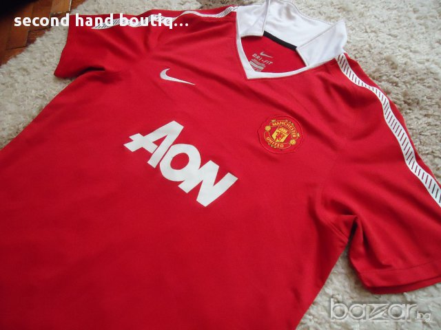 Намалена Nike Man Utd футболна тениска екип сезон 2010/2011, снимка 6 - Спортни дрехи, екипи - 11352911