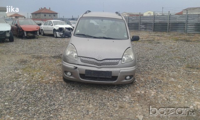Toyota Yris Verso 1.4D-4D 75кс 2004г на ЧАСТИ
