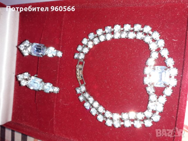 Стар комплект колие,обици и гривна, снимка 2 - Бижутерийни комплекти - 25114009