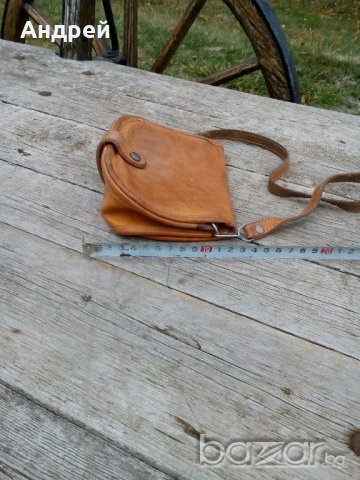 Дамска кожена чанта, снимка 4 - Антикварни и старинни предмети - 19716771