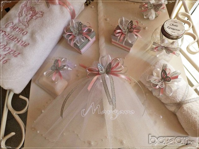 Комплект за кръщене в розово и сребърно с пеперуди, снимка 2 - Подаръци за кръщене - 16131888
