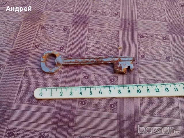Стар ключ, снимка 3 - Антикварни и старинни предмети - 19496078