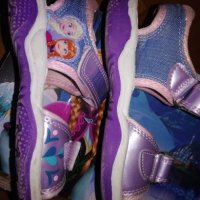 Сандали Disney Frozen, снимка 2 - Детски сандали и чехли - 25896401