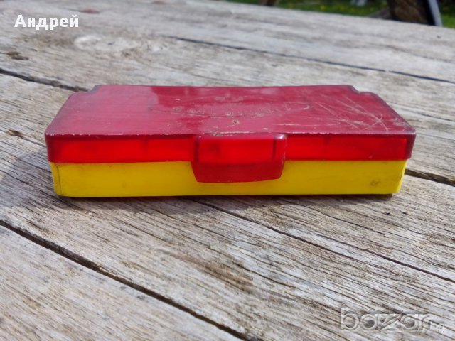 Стара кутия, снимка 5 - Антикварни и старинни предмети - 18127237