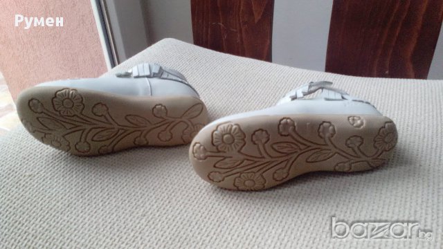 Продавам фирмени детски обувки от естествена кожа, снимка 4 - Детски маратонки - 11654945