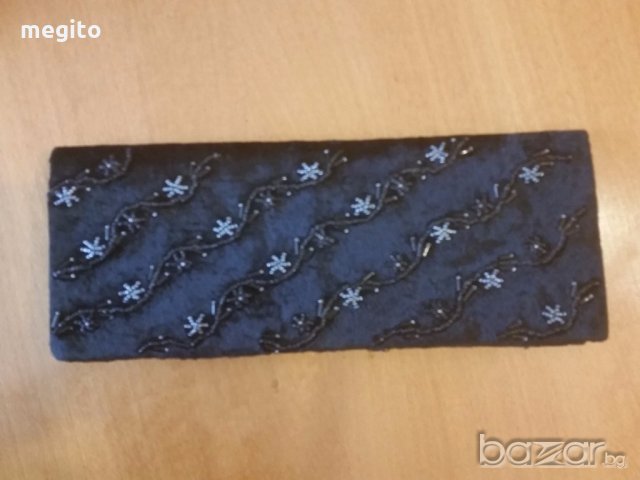 Нова дамска Чанта велурена тип портомоне , снимка 2 - Чанти - 18495805
