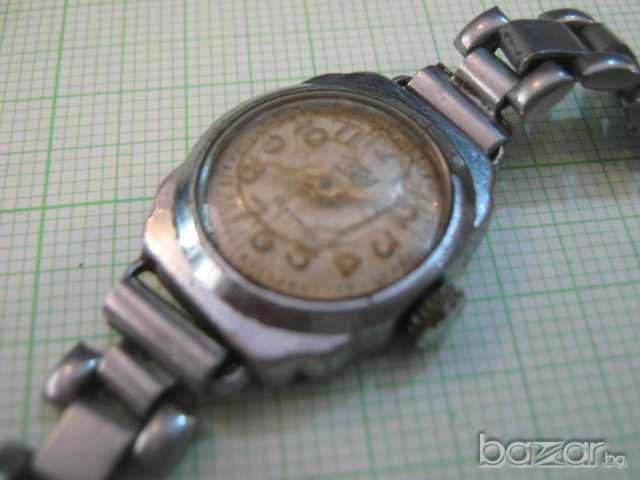 Часовник "Заря" ръчен дамски съветски, снимка 3 - Дамски - 7918515