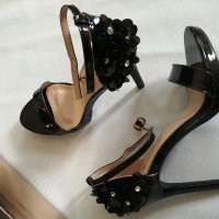 Обувки, снимка 2 - Дамски обувки на ток - 23889963