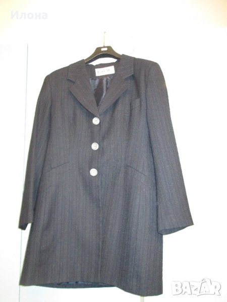 Дамски костюм, снимка 1