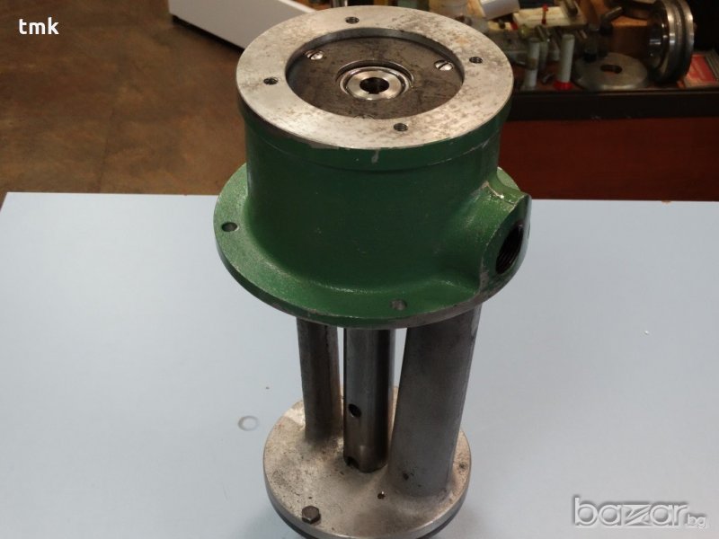 Помпа за охлаждаща течност производство TOS Чехия, снимка 1