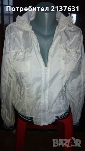 Бяло спортно яке размер М, снимка 1