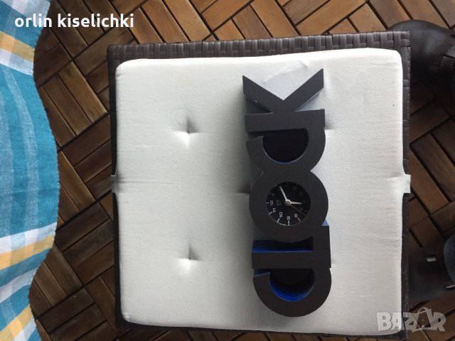 часовник, снимка 2 - Стенни часовници - 24653925