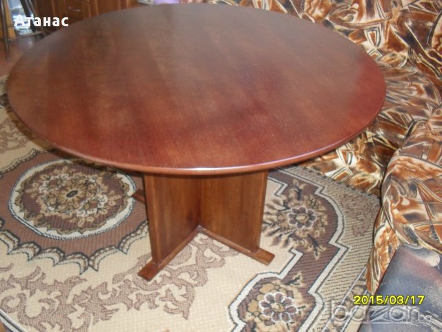 кръгла дървена маса, снимка 3 - Кухни - 10100190