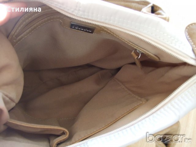 Bata испанска оригинална чантичка , снимка 9 - Чанти - 18393893