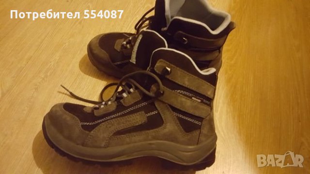 Зимни обувки Quechua, снимка 1 - Дамски боти - 23671514