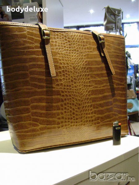 кафява и черна чанти, снимка 1