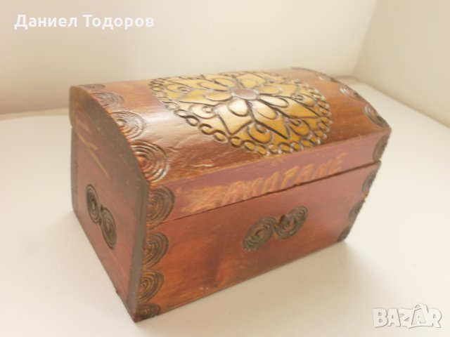Стара Дървена Кутия с Пирограф - № 2, снимка 2 - Декорация за дома - 24444705