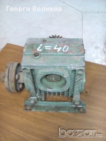 Редуктори,люнети,патронници,струг.нож.райбери