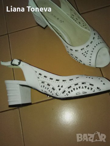 Бели летни обувки, снимка 2 - Дамски обувки на ток - 25212068