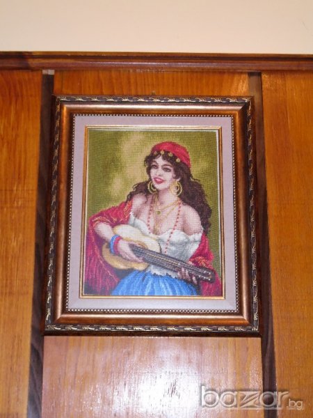 Циганка с китара, снимка 1