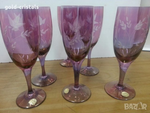  кристални чаши за вино цветно стъкло гравирани, снимка 1 - Антикварни и старинни предмети - 22458362
