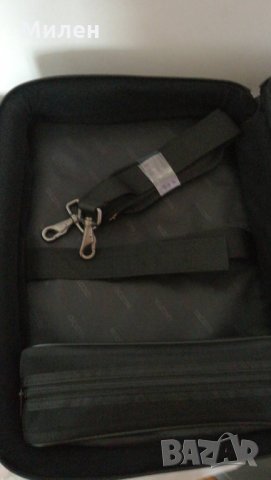 нова чанта за лаптоп DIKOTA, снимка 2 - Лаптоп аксесоари - 24978916