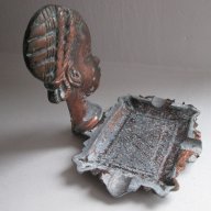 стар Пепелник статуетка бюст негър метал с пирамиди, Африка, снимка 5 - Антикварни и старинни предмети - 16515252