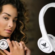 нови бели слушалки Emporio Armani оригинал, снимка 1 - Слушалки и портативни колонки - 15884618