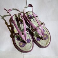 Нови лилави сандали, № 27, снимка 1 - Детски сандали и чехли - 26120943