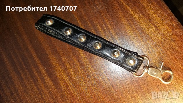 въртяща се кожена верижка с капси, снимка 1