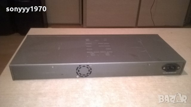 levelone gsw-1657 16 port gigabit ethernet switch, снимка 13 - Суичове - 25722864