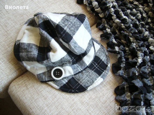 Шал и шапка-каре , снимка 1 - Шапки - 11646301