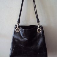 Дамска чанта от естествена кожа, снимка 1 - Чанти - 18443299
