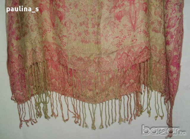 Огромен памучен шал с ресни в охра и малина, снимка 3 - Шалове - 13324017