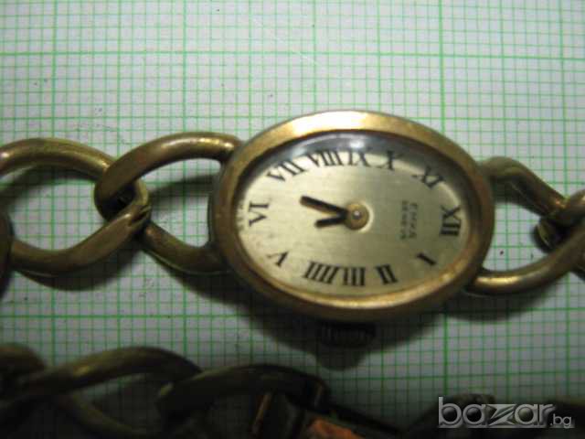 Часовник "EMKA" дамски швейцарски работещ, снимка 2 - Дамски - 7820014