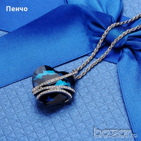 Дамско колие с висулка романтично чаровно синьо сърце Сребърен кристал, снимка 4 - Колиета, медальони, синджири - 19479483